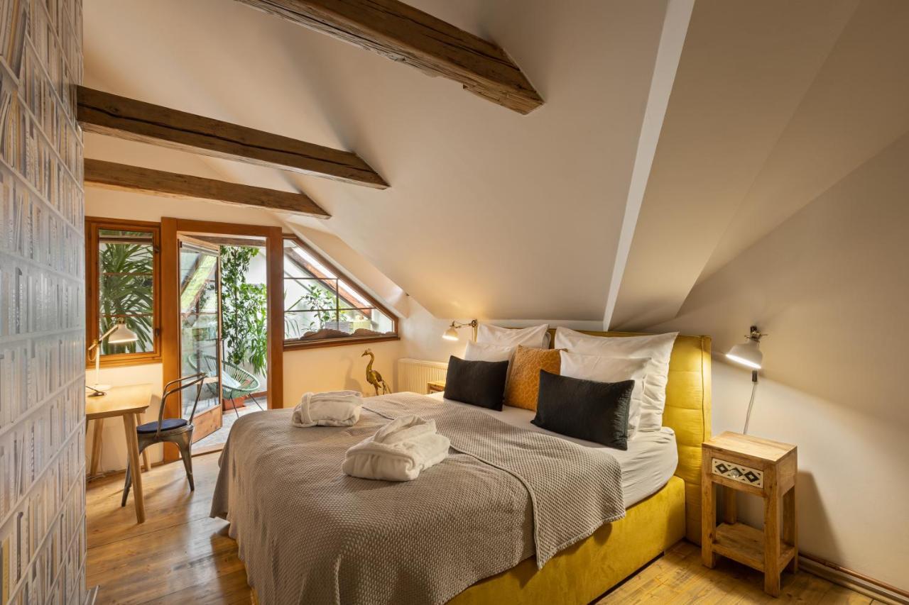 Bohemian Chic 2 Bedroom 2 Bathroom Loft With Hanging Chair Praag Buitenkant foto