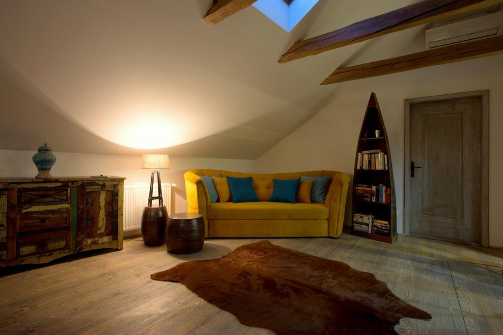 Bohemian Chic 2 Bedroom 2 Bathroom Loft With Hanging Chair Praag Buitenkant foto